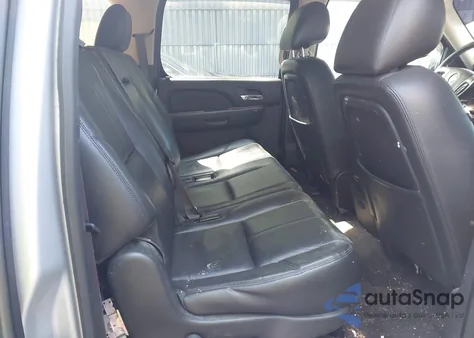 2013 Chevrolet Suburban 1500 Lt from USA, damaged, VIN 1GNSKJE7XDR103661